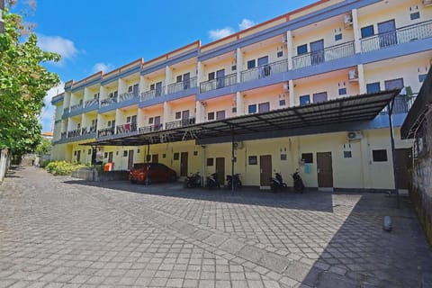 OYO Life 90675 Ld Residence Hotel in Kuta Selatan