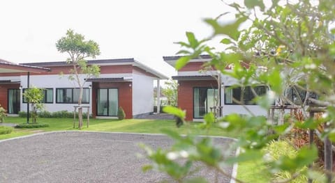 Chill Home Pool Villa Khao Lak Villa in Khuekkhak