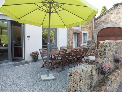 Pleasant holiday home inErezee situated near forest Vacation rental in Manhay