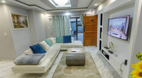 Cozier Glitz Hotel in Cape Town