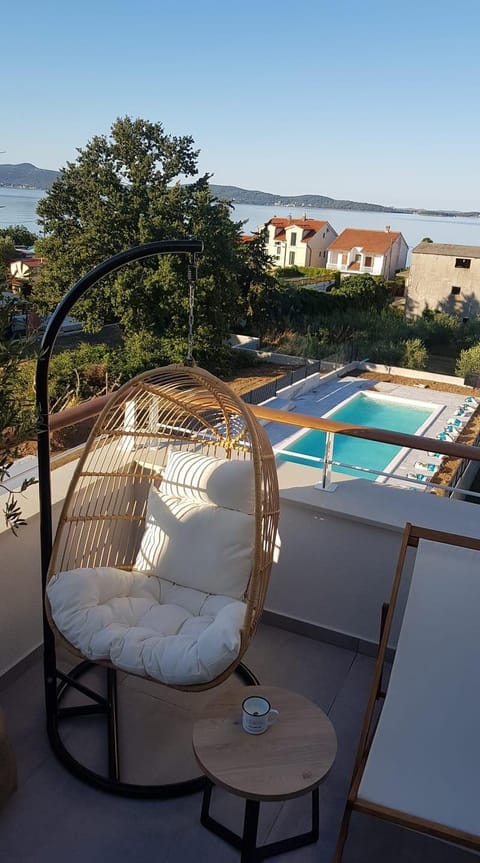 Luxury designer 80m2 apartment, heated pool, Apartment in Šibenik-Knin County, Croatia