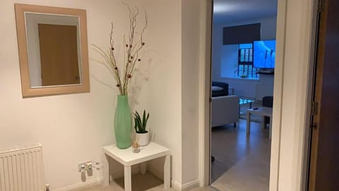 lovely 2 bedroom apartment, 25 mins from glasgow Apartment in Kilmarnock