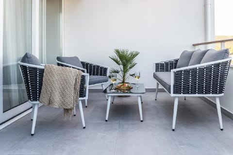 O'live  Residence -Penthouse with pool view Apartment in Šibenik-Knin County, Croatia