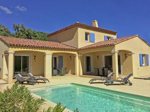 Contemporary villa with pool Vacation rental in Sainte-Maxime