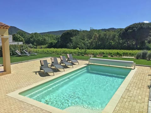 Contemporary villa with pool Vacation rental in Sainte-Maxime