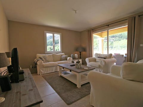 Contemporary villa with pool Vacation rental in Sainte-Maxime