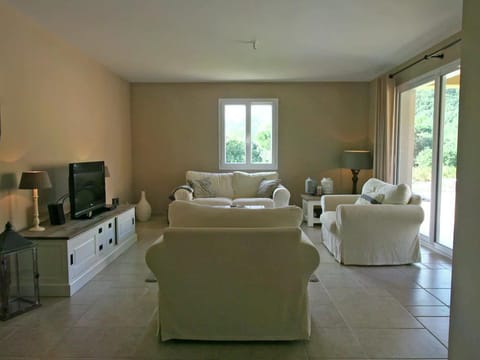 Contemporary villa with pool Vacation rental in Sainte-Maxime