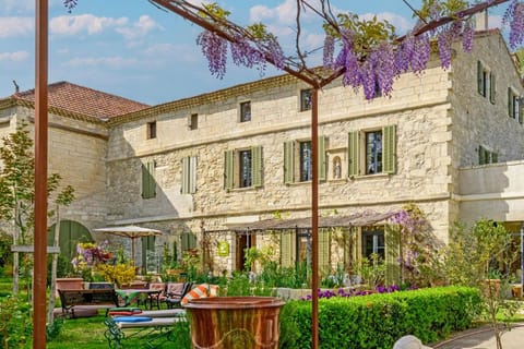 Bastide de Bellegarde Bed and Breakfast in Villeneuve-lès-Avignon