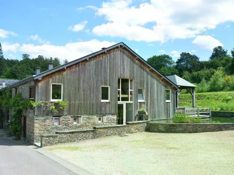 Stunning home in Bièvre with  Vacation rental in Wallonia, Belgium