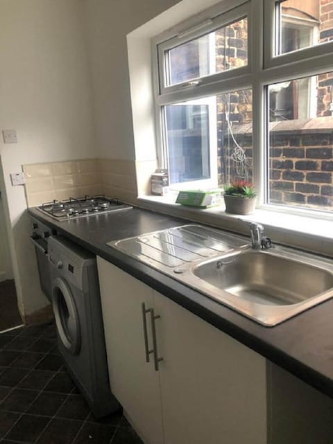 Townhouse @ Victoria Road Stoke  Vacation rental in Stoke-on-Trent