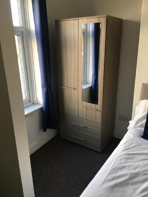 Townhouse @ Victoria Road Stoke  Vacation rental in Stoke-on-Trent