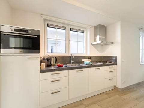 Villa in Dishoek near the North Sea Beach Villa in Koudekerke