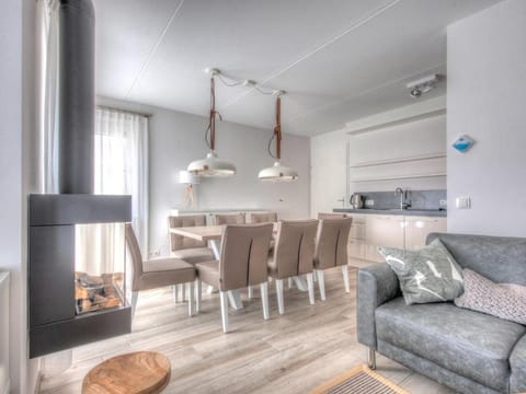 Relax in Coastal Luxury Villa in Koudekerke