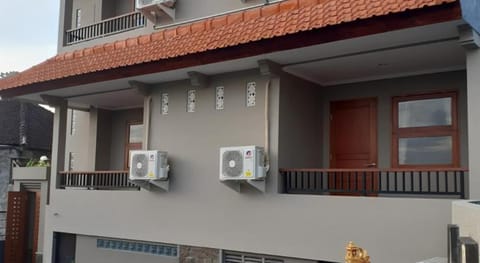 Griya Bun Sari Apartment in Abiansemal