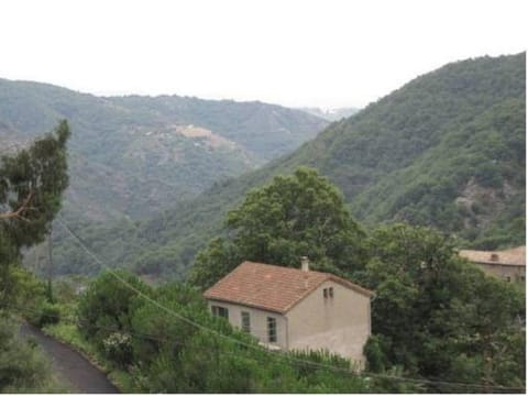 Fabulous holiday home with mountain views Apartment in Provence-Alpes-Côte d'Azur