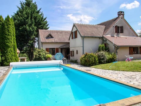 Delightful holiday home with a large private swimming pool, perfect for families Vacation rental in Centre-Val de Loire