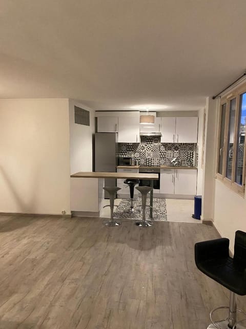 Au Saint-Hubert, Appartement 3 chambres Valenton Vacation rental in Île-de-France