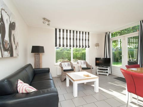 Bungalow in South Holland near the Beach Vacation rental in Noordwijkerhout