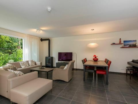 Spacious Apartment in Koudekerke with Terrace Apartment in Koudekerke