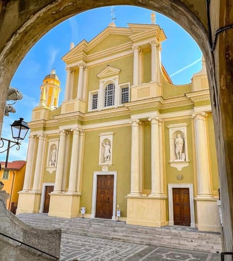 Le Vigia-vue mer-terrasse-climatisation-parking Apartment in Menton