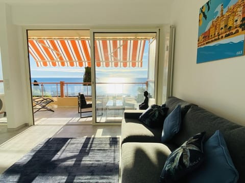 Le Vigia-vue mer-terrasse-climatisation-parking Apartment in Menton