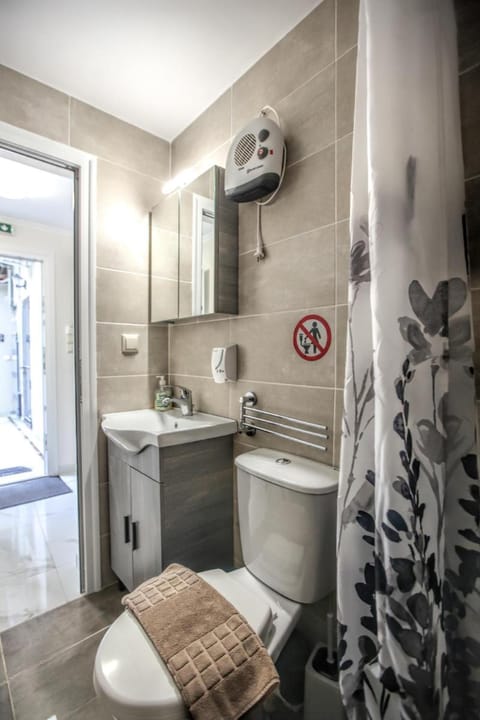 Del Sol #1 Meteora Luxurious Family Suites Apartment in Kalabaka