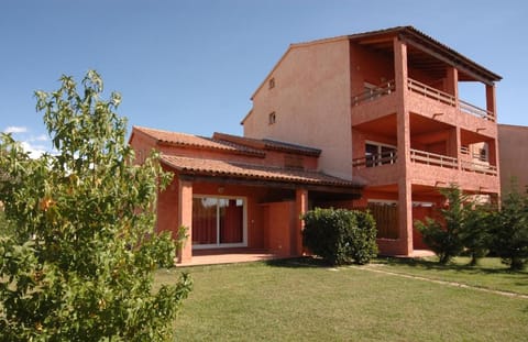 Studio apartment on the sea for couples or families Apartment in Ghisonaccia