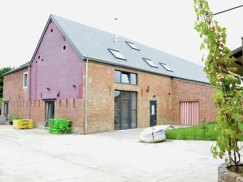 Farmhouse Retreat, Fernelmont Vacation rental in Wallonia, Belgium