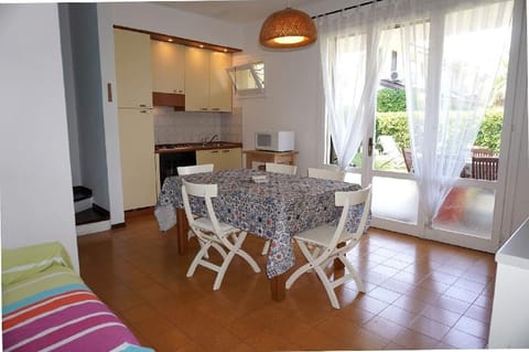 Splendid house for 6 people in the village with swimming pool Vacation rental in Porto Santa Margherita