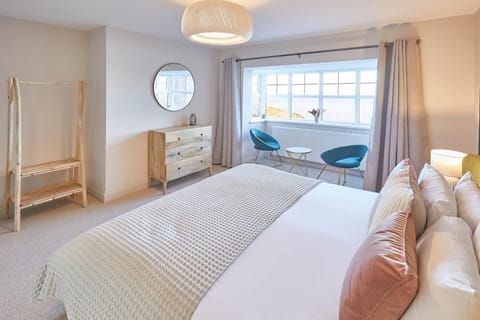 Host & Stay - 'Salty' Seaview Vacation rental in Saltburn-by-the-Sea