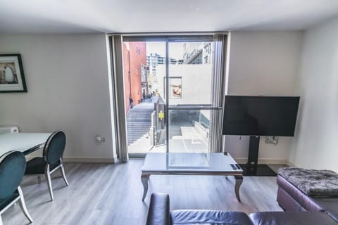 Home from home (Mailbox location and free parking) Apartment in Metropolitan Borough of Solihull