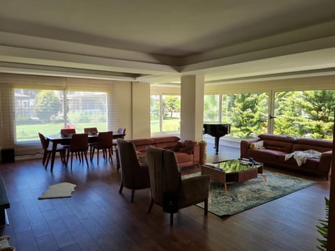 Dörtmevsim Evleri Villa in Izmir