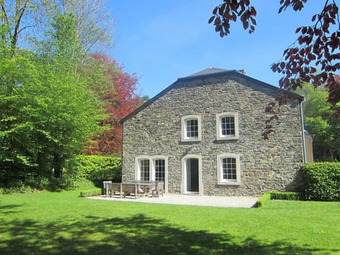 Spacious Family Villa, Offagne Vacation rental in Wallonia, Belgium