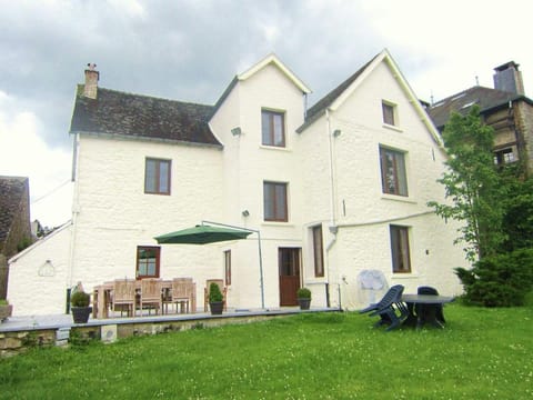 Cozy Escape in Namur Region Vacation rental in Wallonia, Belgium