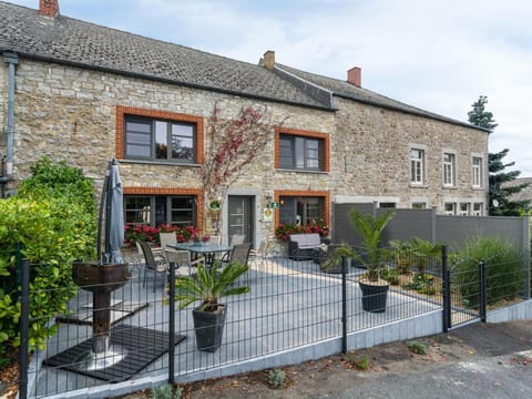 Scenic Retreat in Gimnee Vacation rental in Wallonia, Belgium