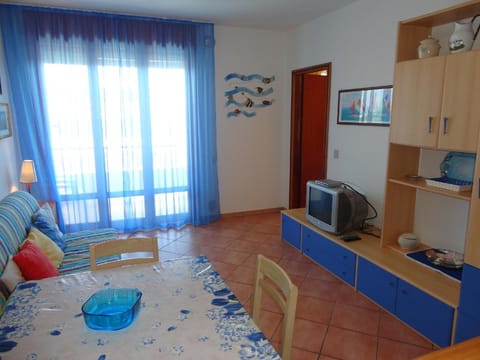 Apartment for 5 people With Pool And Sea View Apartment in Porto Santa Margherita