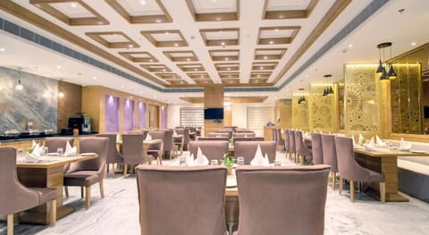 Cygnett Park BL Jaipur Hotel in Jaipur