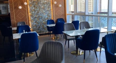 Al HAYAT HOTEL Hotel in Al Sharjah