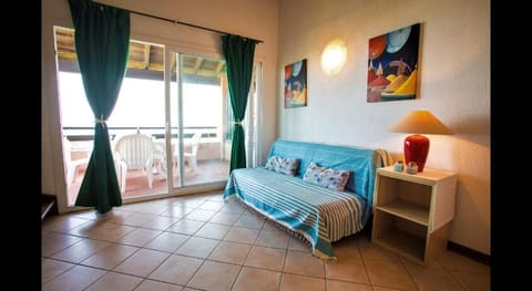 Studio apartment for 23 people 150 m from the sea from 39 day Apartment in Ghisonaccia