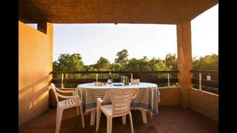 Studio apartment for 23 people 150 m from the sea from 39 day Apartment in Ghisonaccia