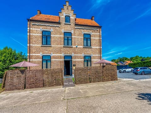 Luxurious holiday home in Heers with terrace Vacation rental in Flanders