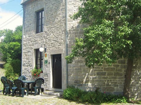 Riverside Retreat Viroinval Vacation rental in Wallonia, Belgium