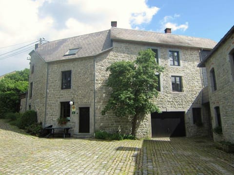 Riverside Retreat Viroinval Vacation rental in Wallonia, Belgium