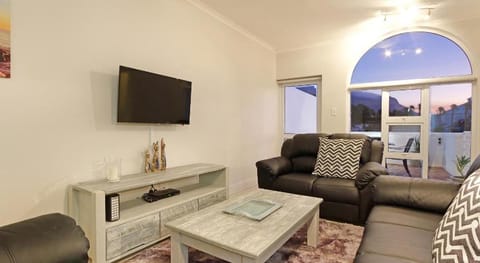 Camps Bay Beach Apartment Apartment in Camps Bay