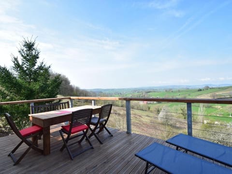 Mansion in Cuzy with Pool and Scenic Views Vacation rental in Bourgogne-Franche-Comté