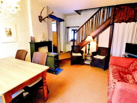 Comfortable Villa, Paliseul Vacation rental in Wallonia, Belgium