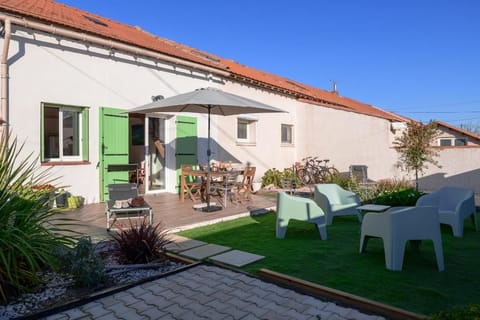Le Cabanon de Virginie Vacation rental in Arles