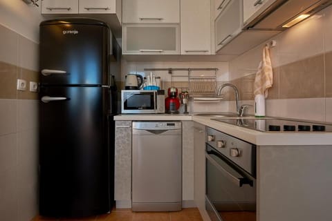 Apartment Phillipa Apartment in Dobrota