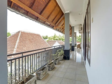 OYO 90895 Giri Puspa Guest Hose Hotel in Kuta Selatan