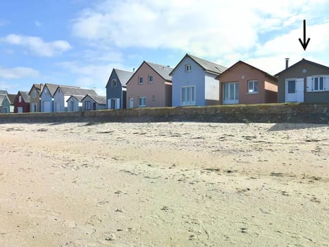 Beautiful holiday home with courtyard Vacation rental in Normandy